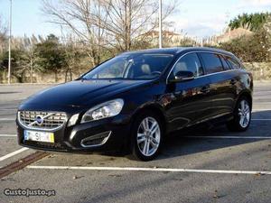 Volvo V60 D2 Summum Auto Novembro/12 - à venda - Ligeiros