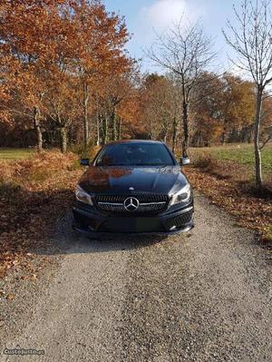 Mercedes-Benz CLA 200 AMG Fevereiro/16 - à venda - Ligeiros