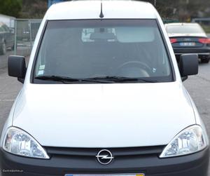 Opel Combo 1.3 CDTI Junho/11 - à venda - Comerciais / Van,