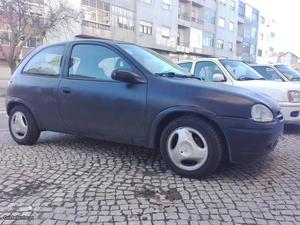 Opel Corsa 1.4 SI SPORT Março/94 - à venda - Ligeiros