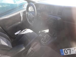 Opel Vectra 2.0 dti Março/98 - à venda - Ligeiros