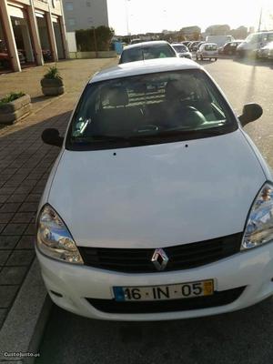 Renault Clio 1.5 dci Dezembro/09 - à venda - Comerciais /