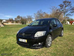 Toyota Auris 1.4 D4D 5 lugares Agosto/07 - à venda -