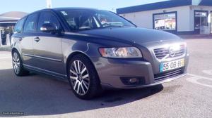 Volvo V50 Drive Momentum Fevereiro/11 - à venda - Ligeiros