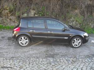 Renault Mégane 1.5 dci 80cv troco Junho/05 - à venda -