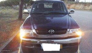 Toyota Hilux D4D tracker Fevereiro/02 - à venda - Pick-up/