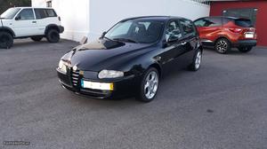 Alfa Romeo 147 jtd-105cv Junho/01 - à venda - Ligeiros