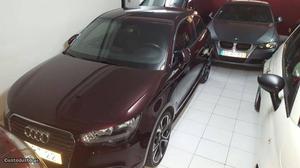 Audi A1 Sport line Agosto/11 - à venda - Ligeiros