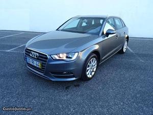 Audi A3 SPORTBACK 1.6TDi Adv Maio/16 - à venda - Ligeiros