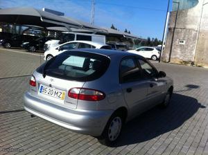 Daewoo Lanos Econômica fiavel Maio/99 - à venda - Ligeiros