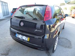 Fiat Grande Punto V Março/10 - à venda - Ligeiros