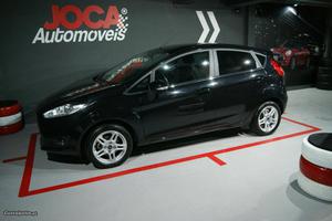 Ford Fiesta Ti-VCT Titanium Junho/15 - à venda - Ligeiros