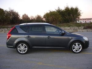 Kia Ceed 1.6 Crdi 115 Cv Junho/09 - à venda - Ligeiros