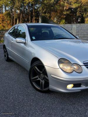 Mercedes-Benz C 220 Cdi coupe Junho/02 - à venda - Ligeiros