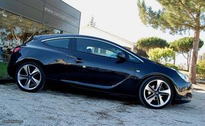 Opel Astra GTC CDTI Fevereiro/12 - à venda - Ligeiros