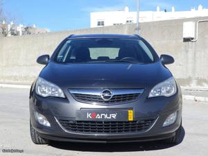 Opel Astra ST 1.7 CDTi Cosmo Novembro/11 - à venda -