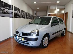 Renault Clio 1.5 dCi Junho/03 - à venda - Comerciais / Van,