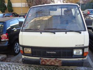 Toyota HiAce Misto 7 Lugares Outubro/87 - à venda -