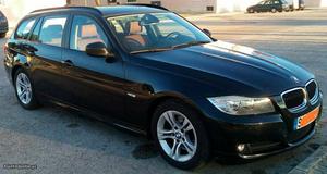 BMW 320d Touring Agosto/11 - à venda - Ligeiros