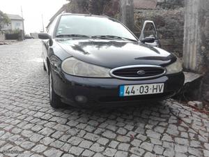 Ford Mondeo SW 1.8 td Janeiro/97 - à venda - Ligeiros