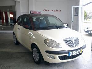 Lancia Ypsilon 1.2 "Argento" 80 CV Outubro/03 - à venda -