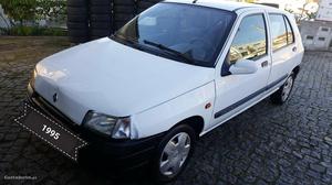 Renault Clio  gasolina Dezembro/95 - à venda - Ligeiros