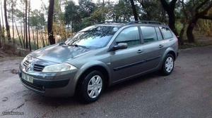 Renault Mégane 1.5 dci Abril/04 - à venda - Ligeiros