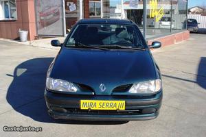 Renault Mégane 1.9Dti 97Cv 5P Ac Outubro/97 - à venda -