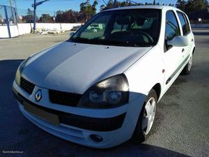 Renault Clio - Dezembro/01 - à venda - Ligeiros