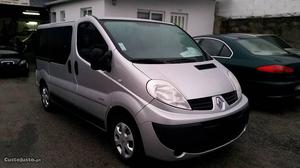 Renault Trafic 2.0 DCI 115 CV Agosto/10 - à venda -