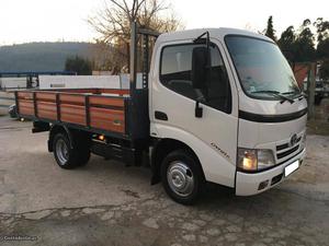 Toyota Dyna M D4D AC Novembro/14 - à venda -