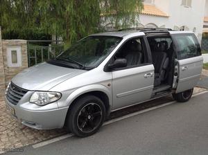 Chrysler Voyager 2.5 CRD LX LIMITED Junho/07 - à venda -