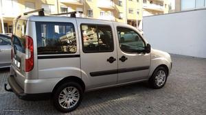 Fiat Doblo 1.3 diesel 7 lug. Outubro/06 - à venda -