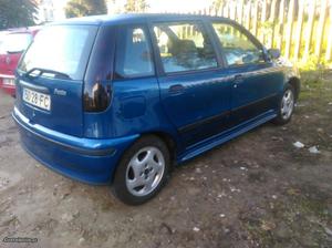 Fiat Punto troco Abril/95 - à venda - Ligeiros Passageiros,