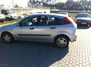 Ford Focus 1.4 econômica Março/02 - à venda - Ligeiros