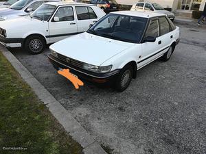 Toyota Corolla 1.3 Liftbak 92 Junho/92 - à venda - Ligeiros