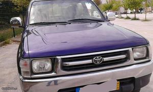 Toyota Hilux 2.4 turbo tracker Junho/98 - à venda -