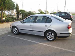 Seat Toledo 1.9 tdi 110cv Março/99 - à venda - Ligeiros