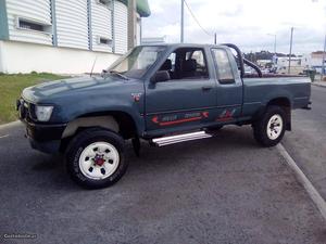 Toyota Hilux 2.4 D Julho/92 - à venda - Pick-up/