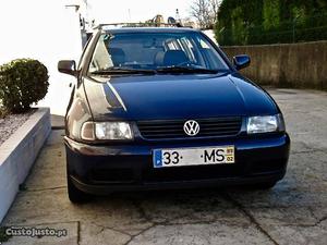 VW Polo Variant1.4 TA JE AC Fevereiro/99 - à venda -