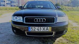 Audi A4 Sport B6 Fevereiro/04 - à venda - Ligeiros