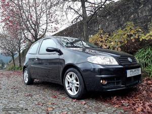 Fiat Punto Multijet 5 Lugares Dezembro/03 - à venda -