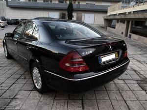 Mercedes-Benz E 220 CDI 150cv 160mk Maio/02 - à venda -