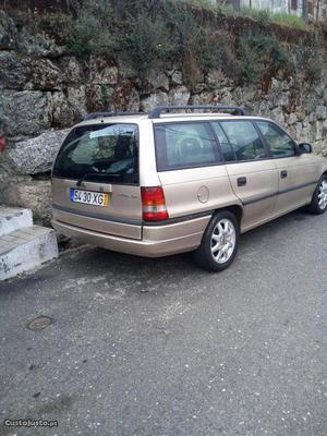 Opel Astra 1.7 TDS Fevereiro/97 - à venda - Ligeiros