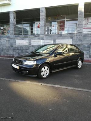 Opel Astra  muito estimado Agosto/02 - à venda -