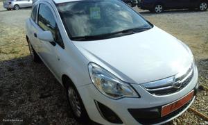 Opel Corsa Black Edition Fevereiro/14 - à venda - Ligeiros