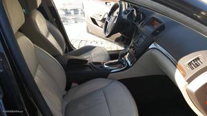 Opel Insignia cosmo 160 cv sport Abril/10 - à venda -