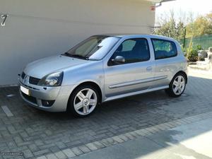 Renault Clio RS v 172cv Maio/02 - à venda - Ligeiros