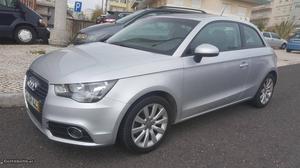 Audi A1 1.6TDI Agosto/10 - à venda - Ligeiros Passageiros,