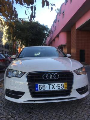 Audi A3 2.0 TDI 150cv Março/14 - à venda - Ligeiros